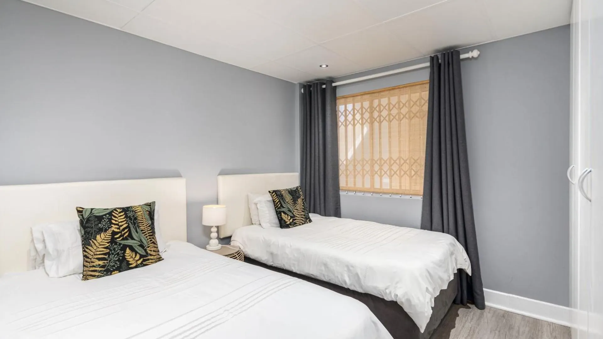 Nautica B402 Apartment Cape Town